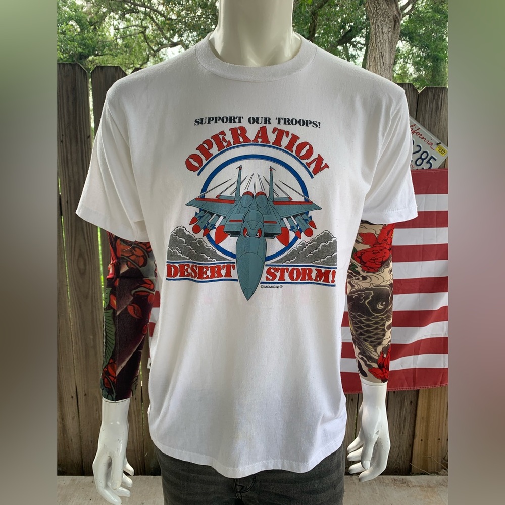 Vintage 80s Rare Operation Desert Storm!  Camel T-shirt Size XL